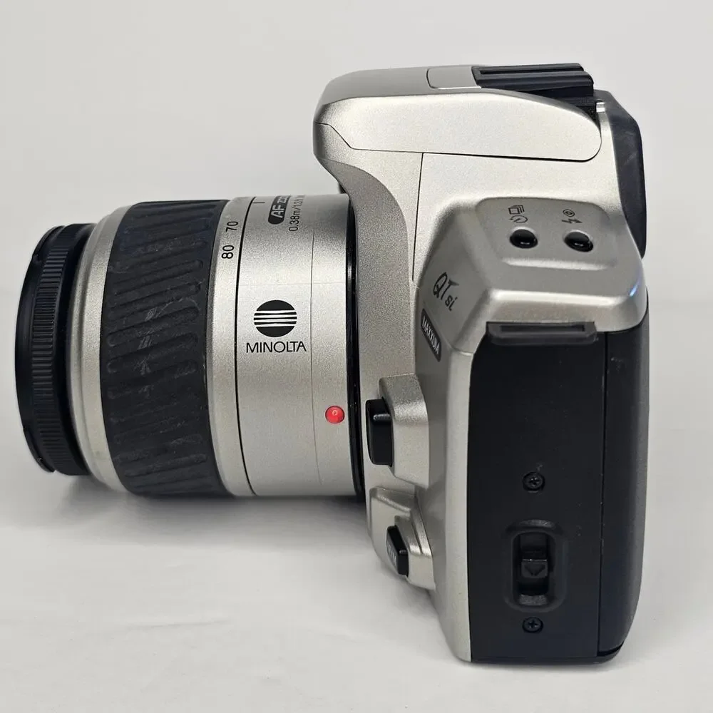 MINOLTA QTsi AF 35-80 Zoom 35mm Film CAMERA AA Battery AS IS Not Working Project